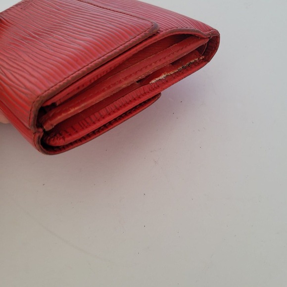 Louis Vuitton Vintage 1995 Epi Leather Wallet Red Medium Trifold Elise Retro - Picture 14 of 15